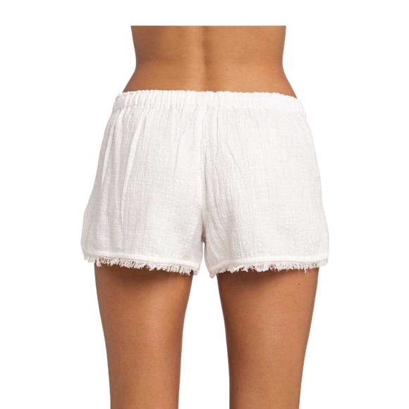 Women’s Ripcurl white shorts. Sz medium - Picture 1 of 8